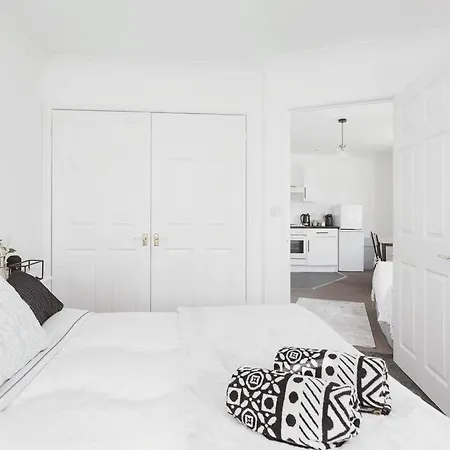 Ferienwohnung The Minimalist - Entire 1 Bed Flat Near Gunwharf Quays, Ground Floor Flat Private Entrance Portsmouth Exterior foto